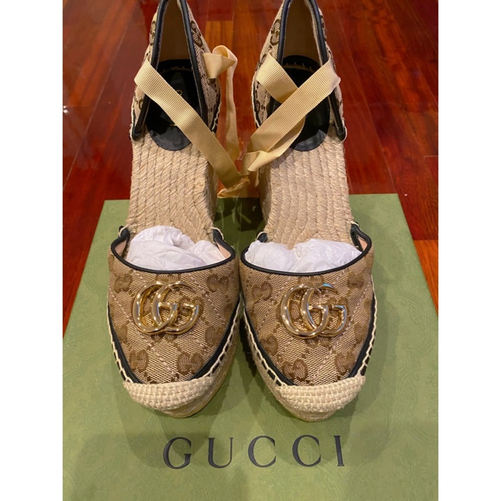 Gucci Espadrilles & wedges for women size 37